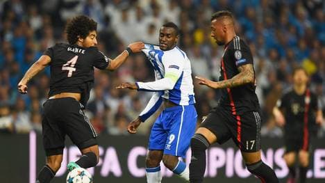 FC Porto v FC Bayern Muenchen - UEFA Champions League Quarter Final: First Leg