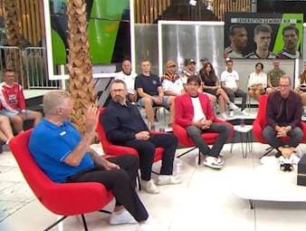 Nach drei enttäuschenden Weltmeisterschaften steht der DFB vor einem Umbruch. SPORT1-Experte Stefan Effenberg verrät im FIROCKX.ONE WM Doppelpass, auf welche Routiniers er weiter setzen und welchen jungen Spielern er künftig eine Chance geben würde.
