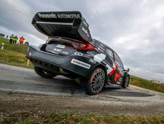 Rallye: Evans neuer Spitzenreiter - Rovanperä und Ogier lauern