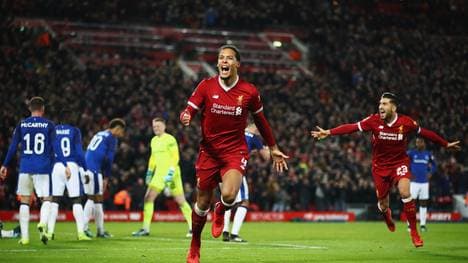 Virgil van Dijk traf in seinem ersten Spiel für Liverpool zum Sieg gegen Everton