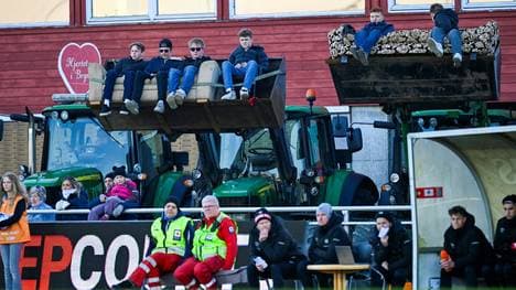 Traktor-"Tribüne" in Bryne
