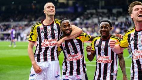 Mittendrin: Ex-Bundesliga-Profi Sasa Kalajdzic (l.)