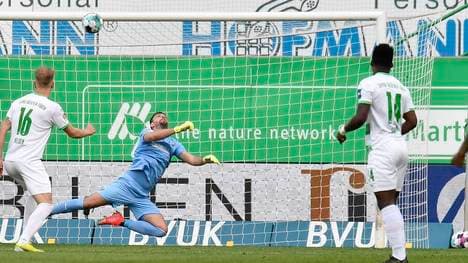 Greuther Fürth ging gegen Sandhausen durch einen fiesen Keeper-Patzer in Führung