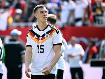 Schlotterbeck reagiert auf Mourinho-Gerücht