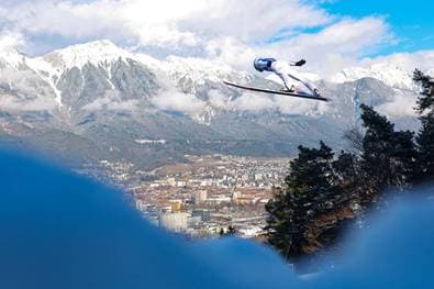 "Schachmatt": Norweger klagt über Anzug-Situation