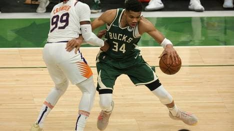 Giannis Antetokounmpo führt die Bucks zum Sieg