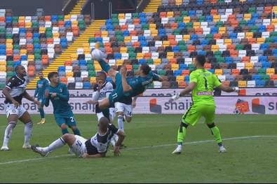 Fallrückzieher zum Sieg! Zlatan macht Zlatan-Sachen