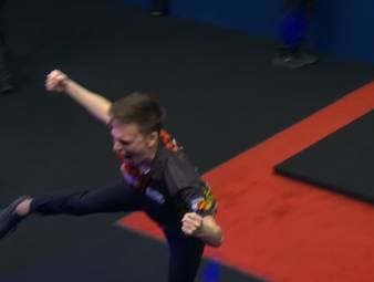 Ricardo Pietreczko gewinnt sein erstes Spiel bei der European Championship in Dortmund gegen Josh Rock und zieht hochverdient ins Achtelfinale ein. 