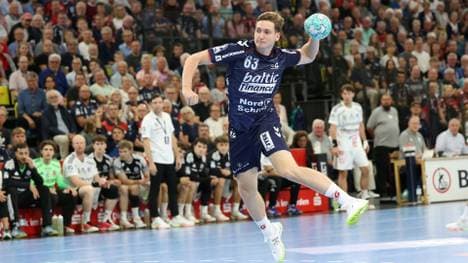 Domen Novak trifft für die SG Flensburg-Handewitt