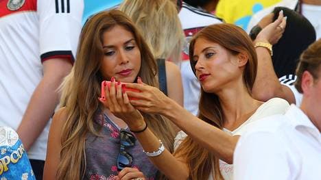 Ann-Kathrin Brömmel und Cathy Hummels