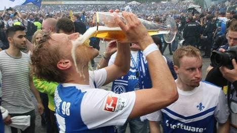 So feierte Hanno Behrens den historischen Aufstieg Darmstadts