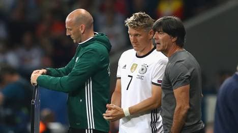Bastian Schweinsteiger und Joachim Löw