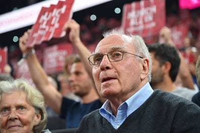 Final-Spektakel reißt Hoeneß aus dem Sitz