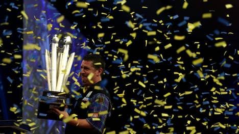 2015 William Hill PDC World Darts Championships - Day Fourteen