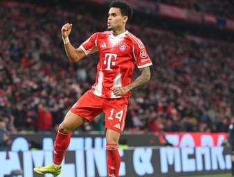 Was Díaz besser macht als Sané