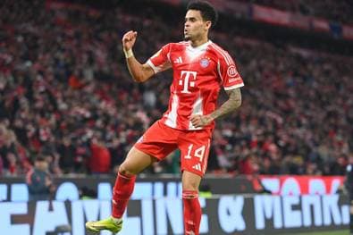 Was Díaz besser macht als Sané