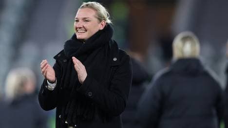 Alexandra Popp muss aktuell zuschauen