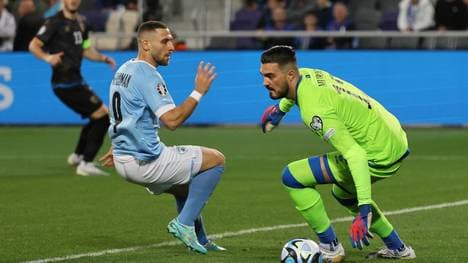 Shon Weissman (l.) im Israel-Trikot