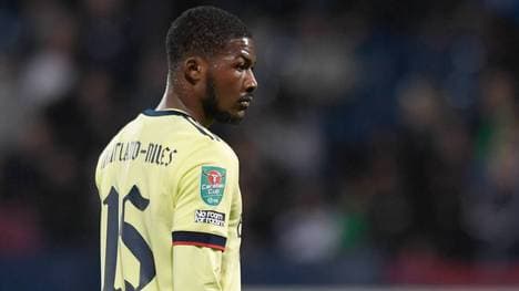 Ein Wechsel von Ainsley Maitland-Niles zum FC Everton ist offenbar gescheitert