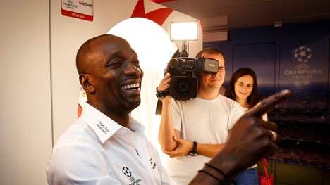 UEFA Champions League Trophy Tour - by UniCredit