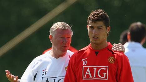 Cristiano Ronaldo (r.) spielte sechs Jahre unter Sir Alex Ferguson
