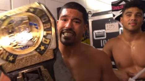 Anthony Bowens (l.) und Max Caster sind bei AEW nun Tag-Team-Champions