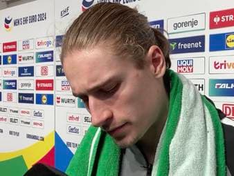 Nach der deutschen Halbfinal-Niederlage bei der Handball-EM gegen Dänemark zeigt sich Juri Knorr am Boden zerstört - und erklärt, warum er sich selbst große Vorwürfe macht.