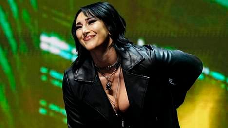 Rhea Ripley hat ihren Partner Buddy Matthews geheiratet