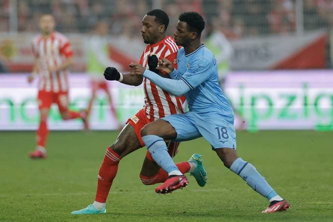 Bochum gibt Profi nach England ab