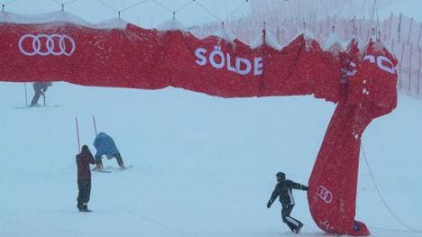 Der traditionelle Weltcup-Auftakt in Sölden muss sich dem Wetter beugen