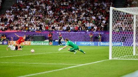 Ann-Katrin Berger bei einer ihrer starken Paraden