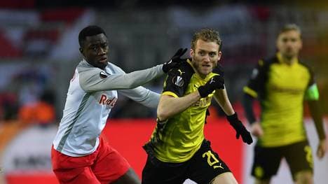 Diadie Samassekou (l.) steht noch bis 2019 bei Salzburg unter Vertrag