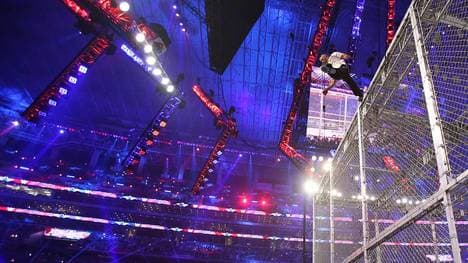 Shane McMahon verblüffte bei WWE WrestleMania 32 mit einem Mega-Stunt