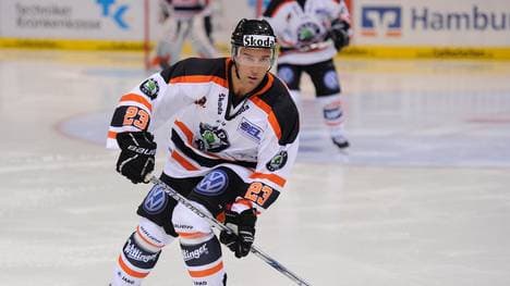 Hamburg Freezers v Grizzly Adams - DEL