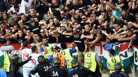 TOPSHOT-FBL-EURO-2016-MATCH23-ISL-HUN