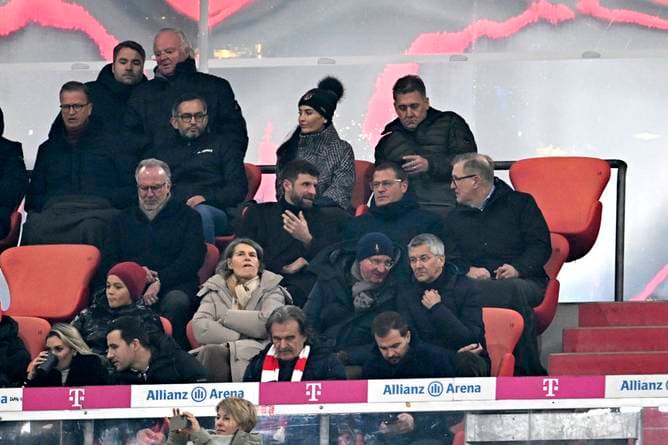 Müller taucht bei Bayern-Spiel auf