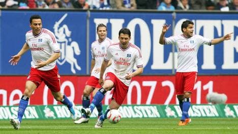 Änis Ben-Hatira (l.) trainiert bei der zweiten Mannschaft des HSV