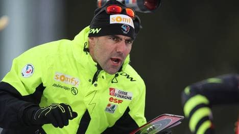 Frankreichs Biathlon-Verbandsboss Stéphane Bouthiaux ist sauer auf die IBU