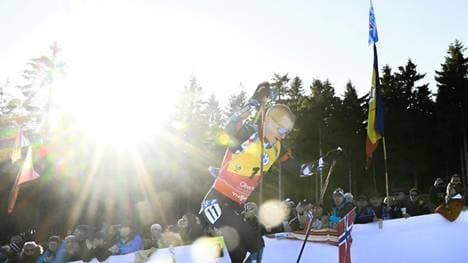 Johannes Thingnes Bö gewinnt trotz Corona-Infektion