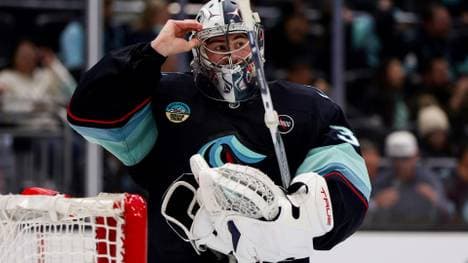Philipp Grubauer spielt seit 2021 für die Seattle Kraken