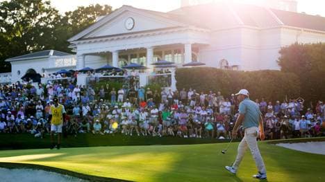 Scottie Scheffler auf dem Weg ins Klubhaus