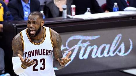 LeBron James erzielt ein Triple-Double im Schnitt
