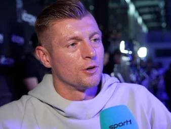 Die Bayern dominieren momentan vor allem in der Bundesliga den Fußball. Toni Kroos sieht gerade national keinen aktuellen Bayern-Verfolger. 