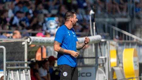 Arminia-Coach Michel Kniat ist mit seinem Team aktuell in der Krise