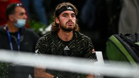 Paris: Tsitsipas musste wegen Armproblemen aufgeben