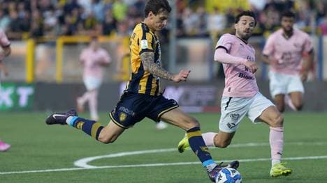 Mussolini (l.) im Trikot von Juve Stabia