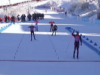 In Oberhof erlebt die deutsche Biathlon Herren-Staffel ein wechselhaftes Rennen. Nach einem starken Start und einer zwischenzeitlichen Führung fiel das DSV-Team im letzten Abschnitt zurück.