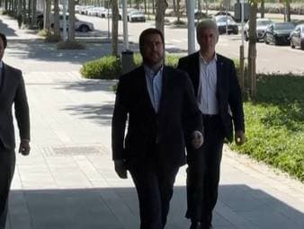 Der Wahlkampf um das Präsidentenamt von Real Madrid geht in die heiße Phase. Pérez-Herausforderer Enrique Riquelme sorgt mit dem Versprechen für Furore, Erling Haaland nach Madrid zu holen. Manchester City findet das ganz und gar nicht amüsant.