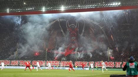 Die Choreo der FCK-Fans im Spiel gegen Düsseldorf