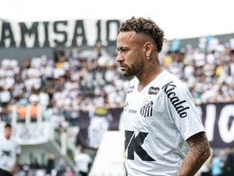 Neymar erfolgreich am Knie operiert